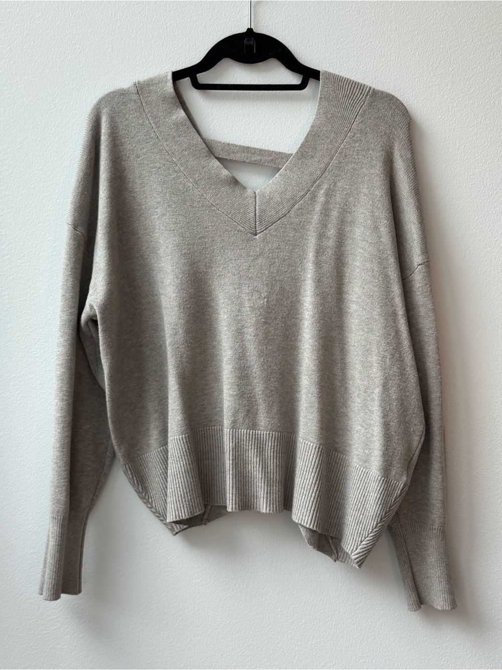 Women's V-Neck Oversized Sweater in Light Grey